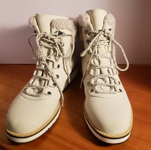 NWOT  Aspen Nomad Winter Boots  sz. 10